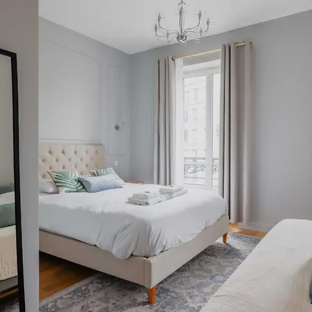 Luxurious - 4br-10p- Ternes-pereire Apartamento Paris